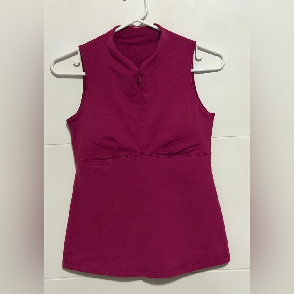 Lululemon: Women’s Sleeveless Top- Size 8 (ptp approx 15in)